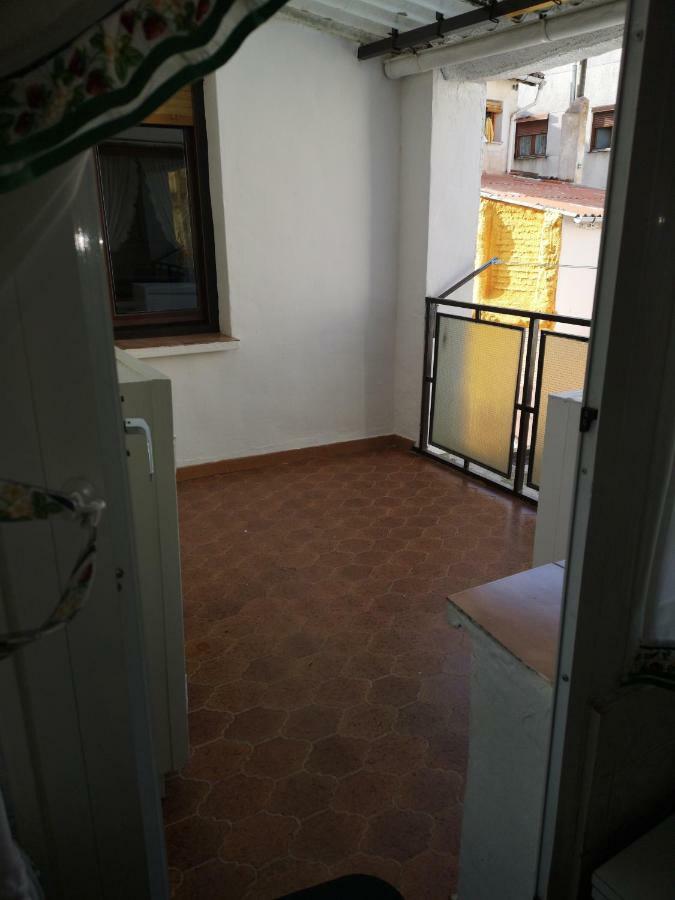 Apartamento Gallarza Con Parking エスカライ エクステリア 写真