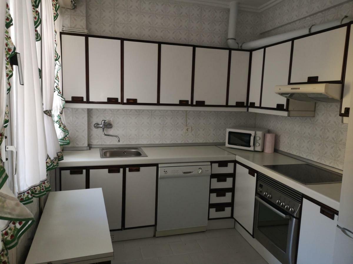 Apartamento Gallarza Con Parking エスカライ エクステリア 写真