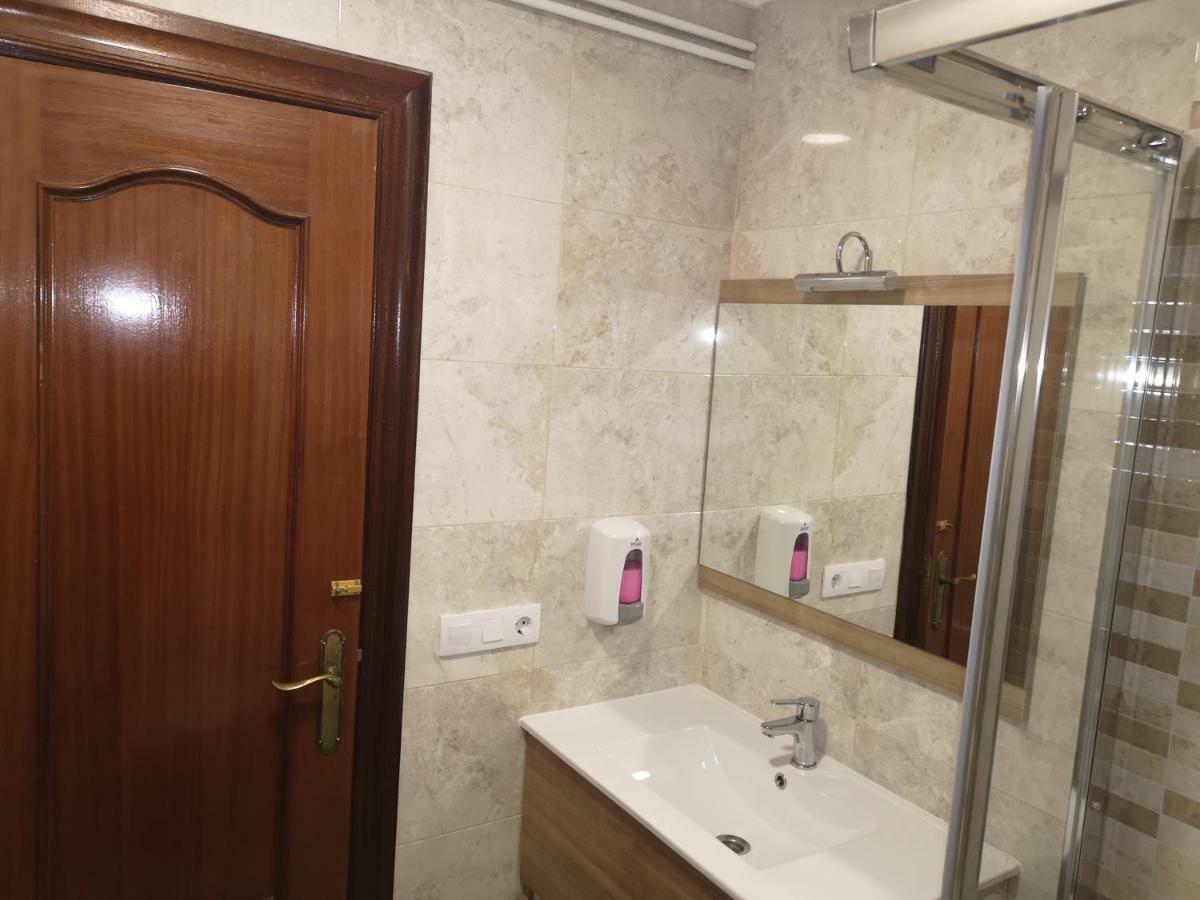 Apartamento Gallarza Con Parking エスカライ エクステリア 写真